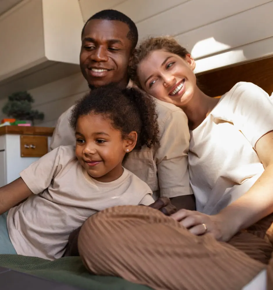 nomad-family-traveling-living-van (3) (1) nomad-family-traveling-living-van (3) (1)